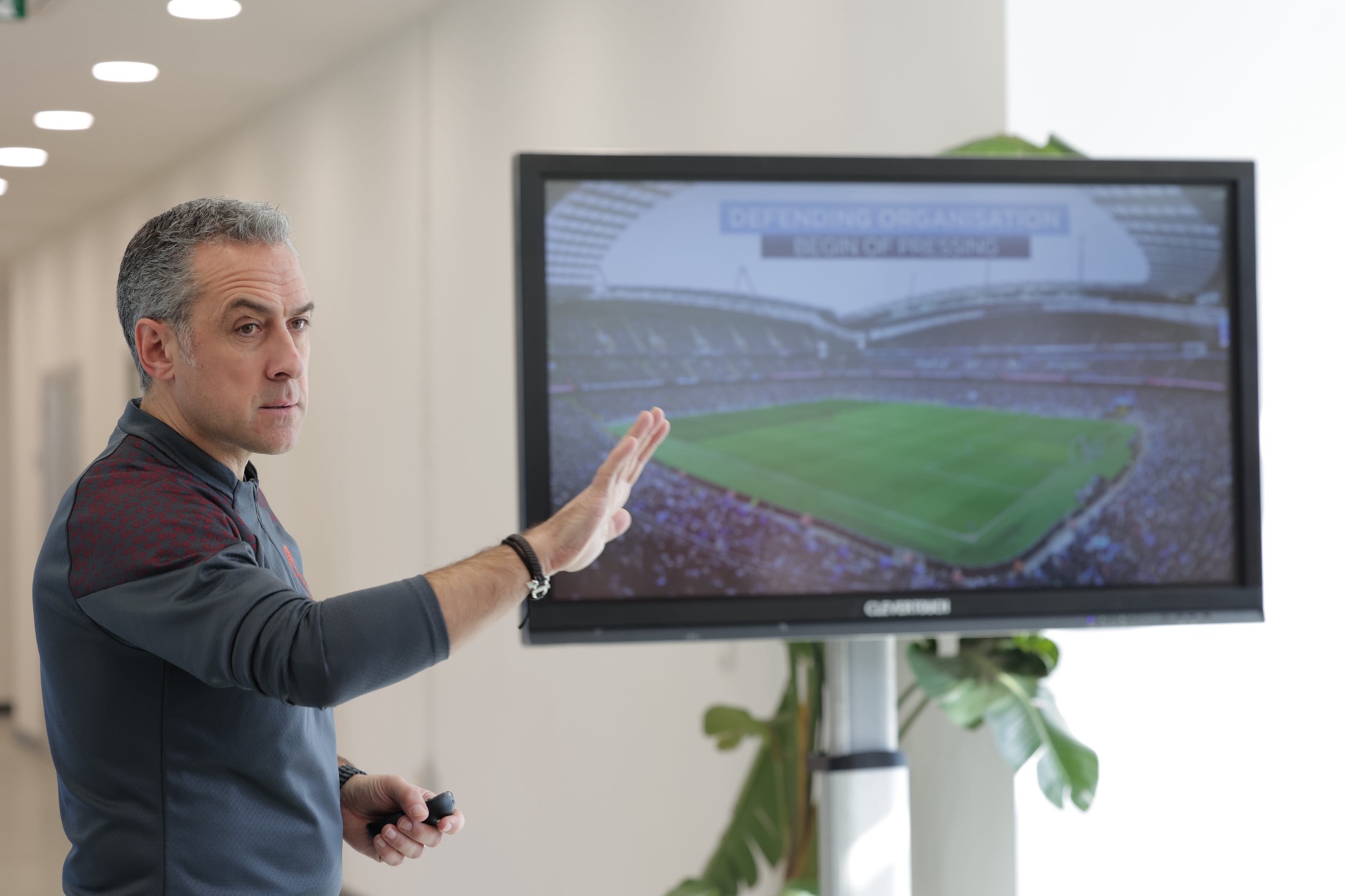 Trajnim për trajnerët e akademive të futbollit të Tiranës dhe Durrësit.